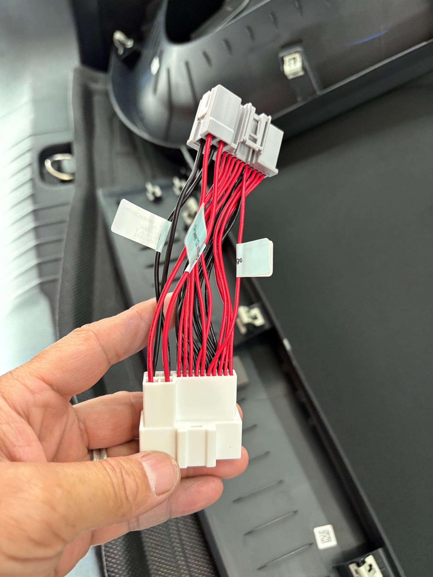 Mustang Mach E Handsfree Liftgate Module